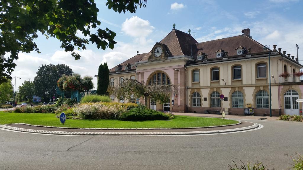 Studios Near Basel Airport Saint-Louis  Ruang foto